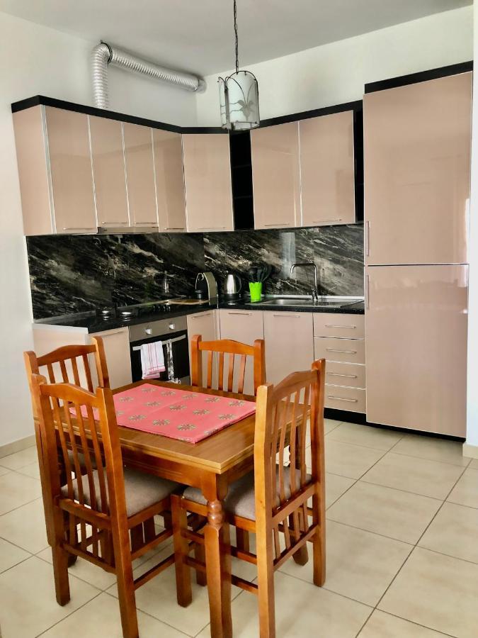 Appartamento Con Vista Mare Vlore Exterior photo